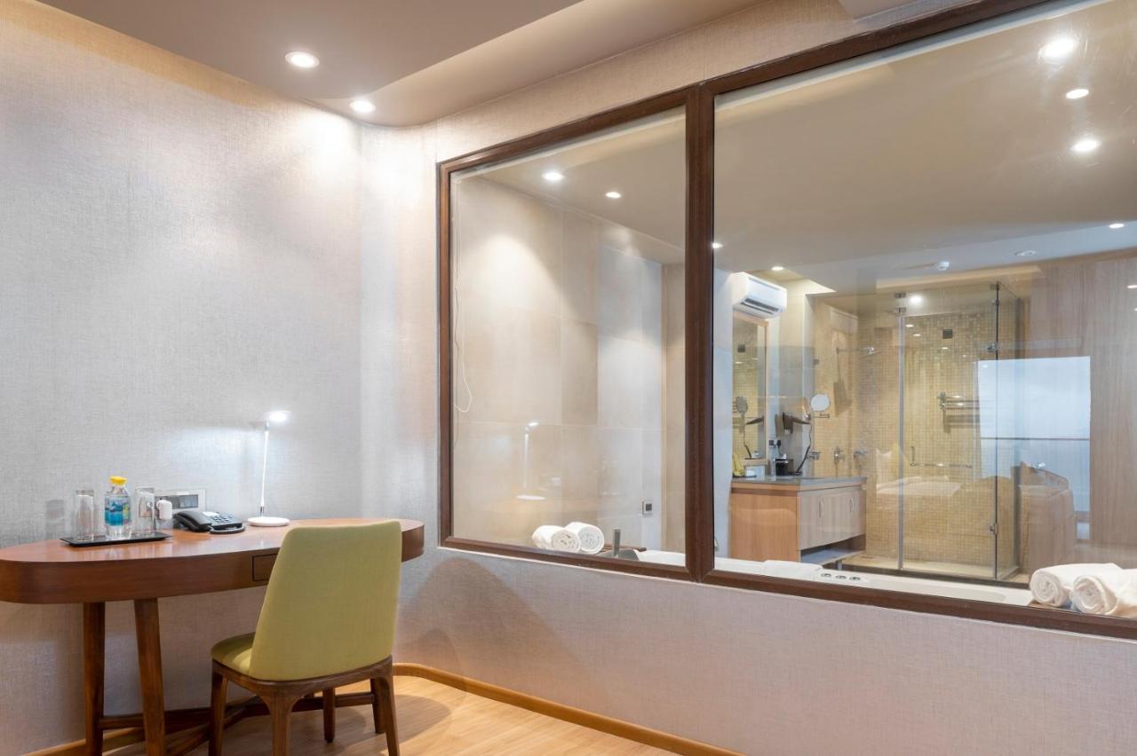 มุทิ โยคะ รีทรีต - อะ ลักชัวเรียส โยคะ รีทรีต ออน เดอะ แบงก์ ออฟ คงคา Hotel ริชิเคช ภายนอก รูปภาพ