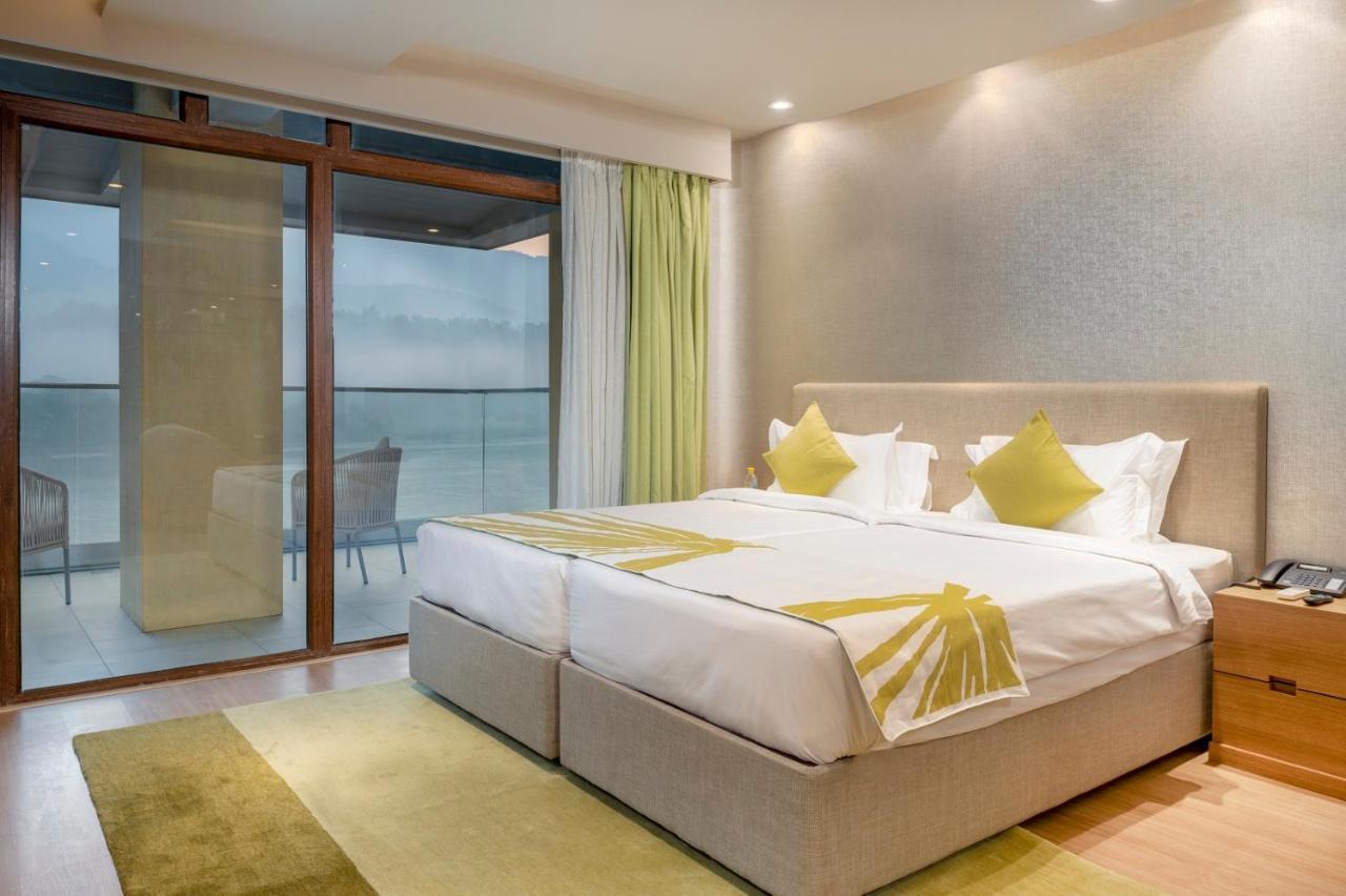 มุทิ โยคะ รีทรีต - อะ ลักชัวเรียส โยคะ รีทรีต ออน เดอะ แบงก์ ออฟ คงคา Hotel ริชิเคช ภายนอก รูปภาพ