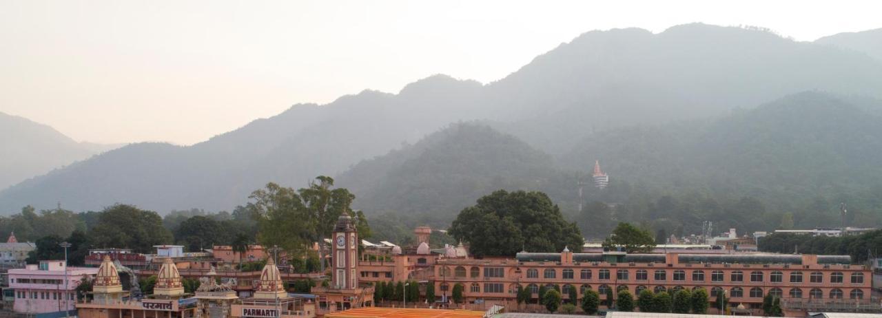 มุทิ โยคะ รีทรีต - อะ ลักชัวเรียส โยคะ รีทรีต ออน เดอะ แบงก์ ออฟ คงคา Hotel ริชิเคช ภายนอก รูปภาพ