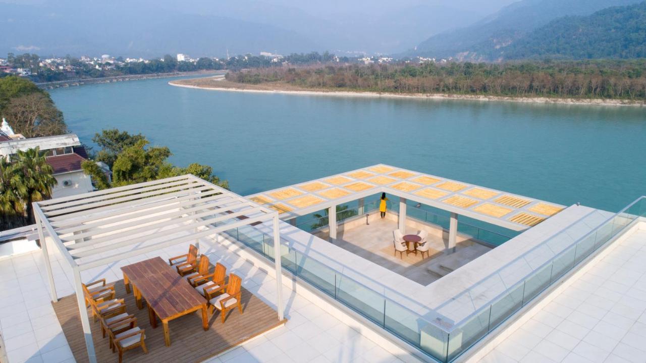 มุทิ โยคะ รีทรีต - อะ ลักชัวเรียส โยคะ รีทรีต ออน เดอะ แบงก์ ออฟ คงคา Hotel ริชิเคช ภายนอก รูปภาพ